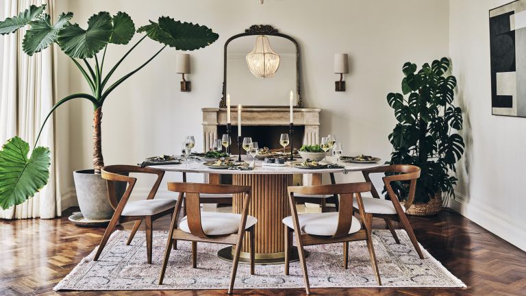 Tips to Decorate Your Dining Room | How To Decorate Dining Area